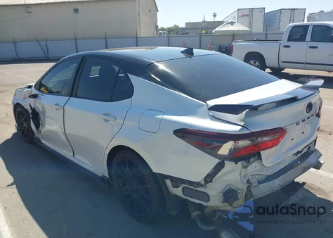 2021 Toyota Camry Trd z USA, uszkodzony, nr VIN 4T1KZ1AK2MU051773